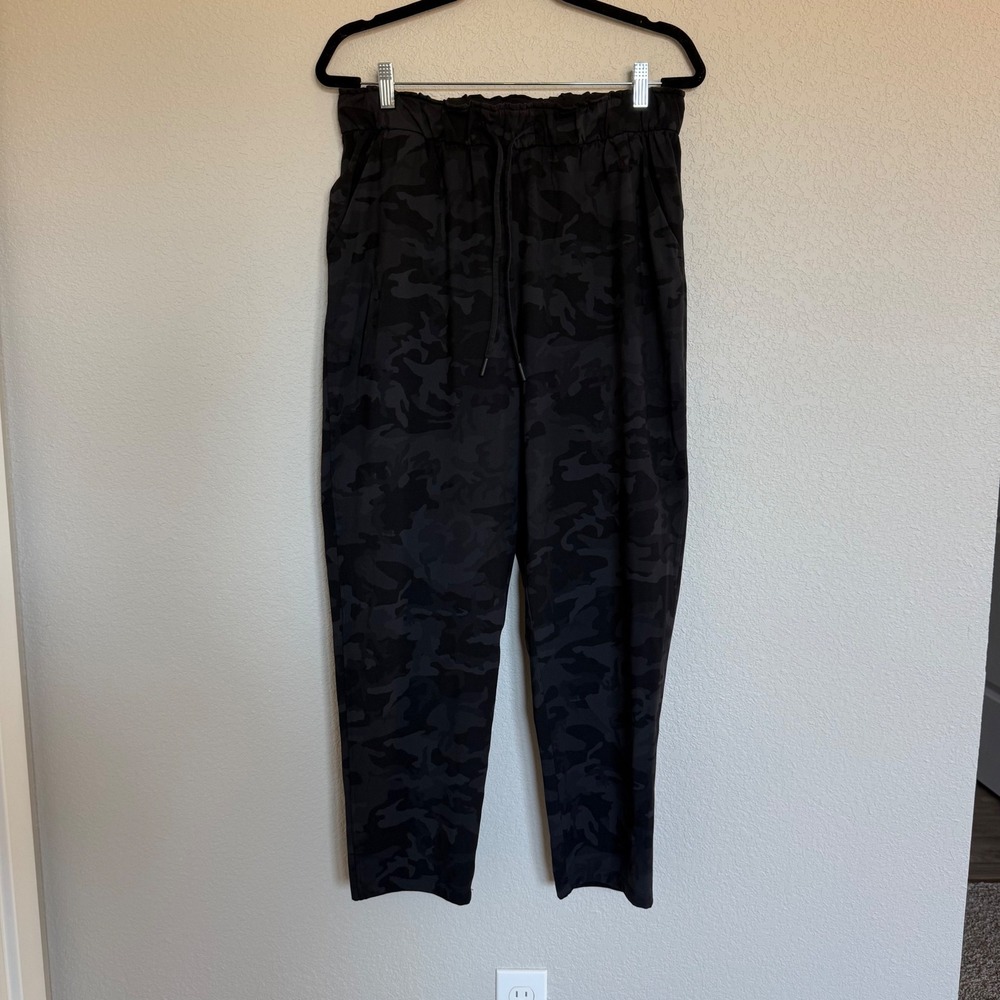 Lululemon Keep Moving 7/8 Pant High Rise Camo Deep Coal 10 Jogger Actuvewear Gym